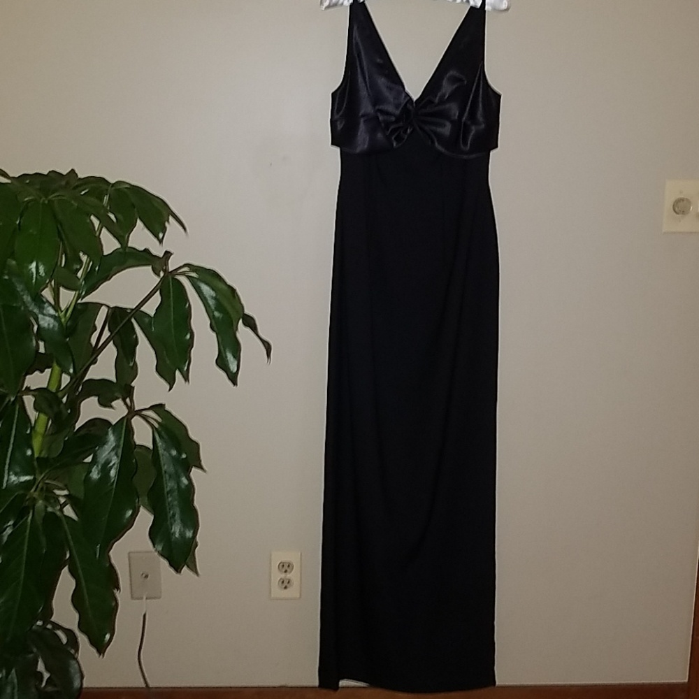 NWT Watters and Watters black formal gown, size 2
